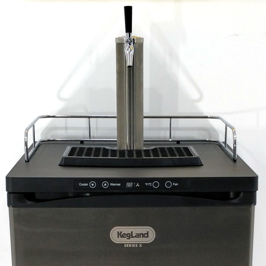 Compact kegerator unit